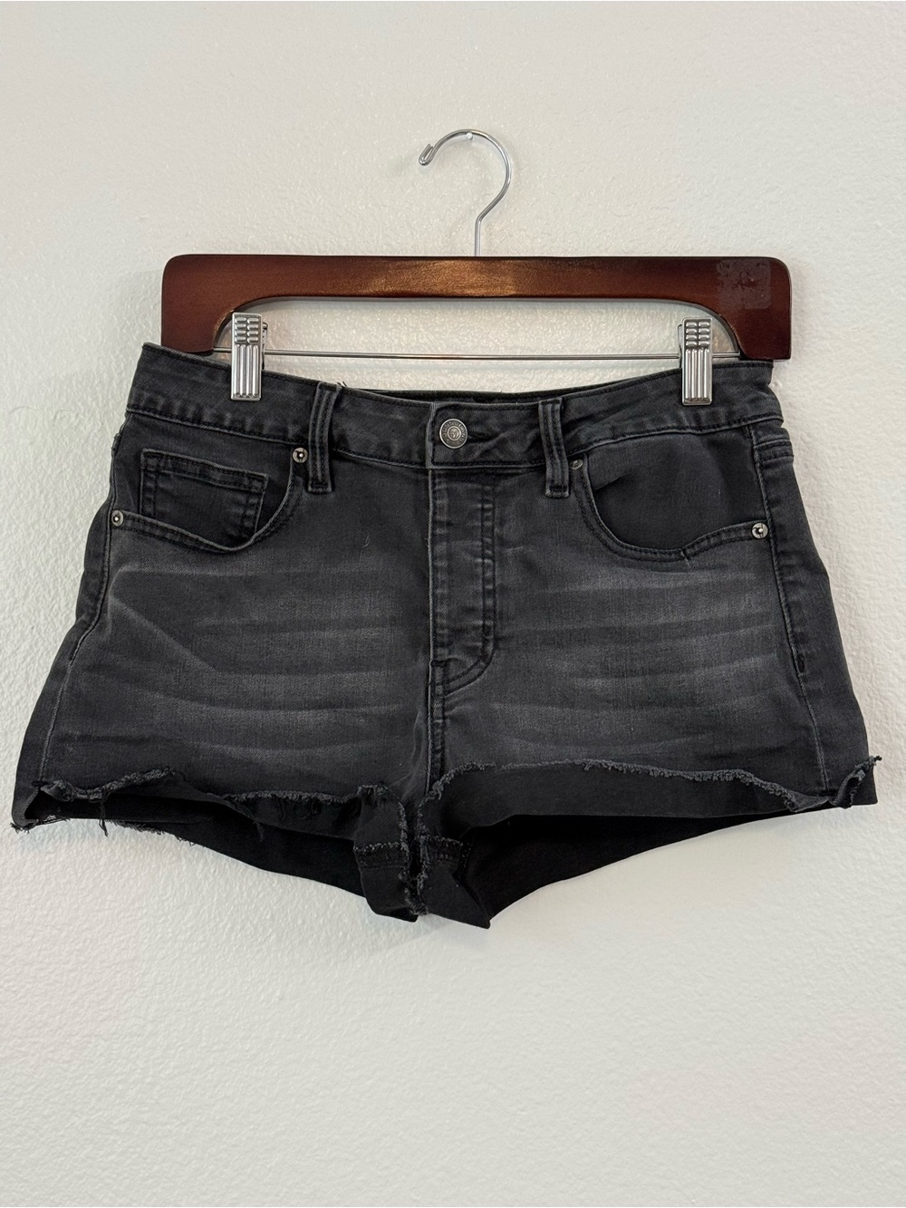 Vigoss Women’s High-Rise Black Denim Shorts Size 28 Distressed Punk Whimsygoth